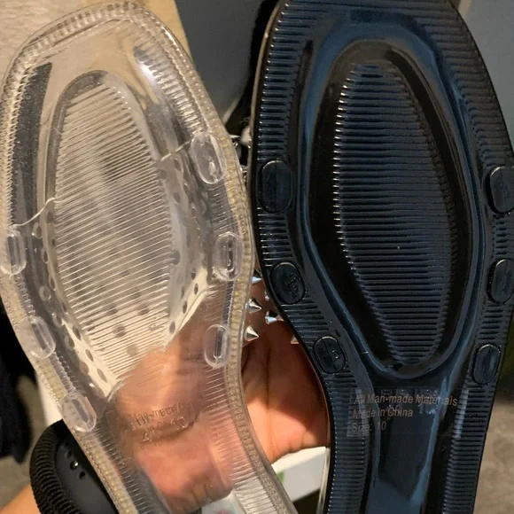 Slippers, - Picture 2 of 2